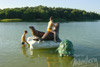 Schwimminsel komplett aus Styropor, extrem witterungsbeständig - schwimmt im Laasower Badesee.
